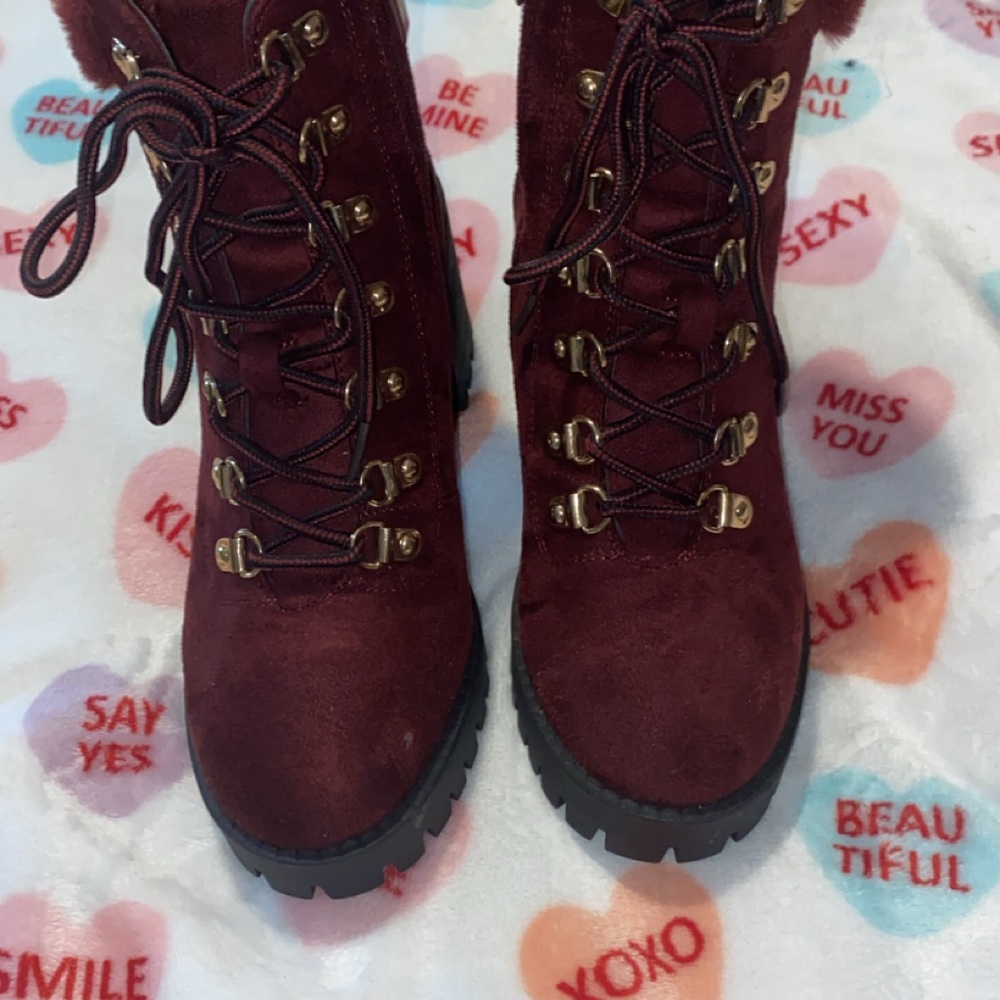 Women's Burgundy Lace-Up Boots